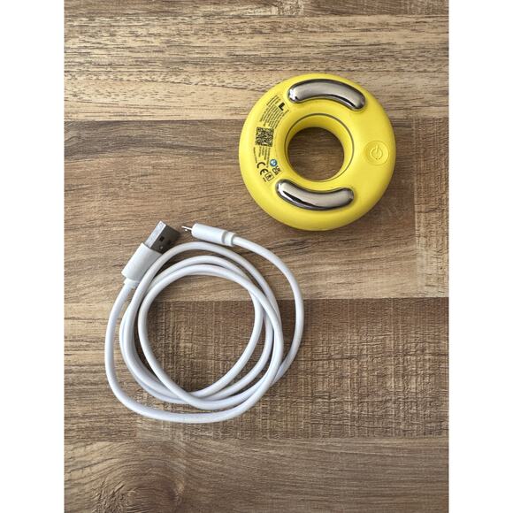 KATIENYC ZIIP DOT Nanocurren and Microcurrent Acne Treatment Device - Picture 2 of 4